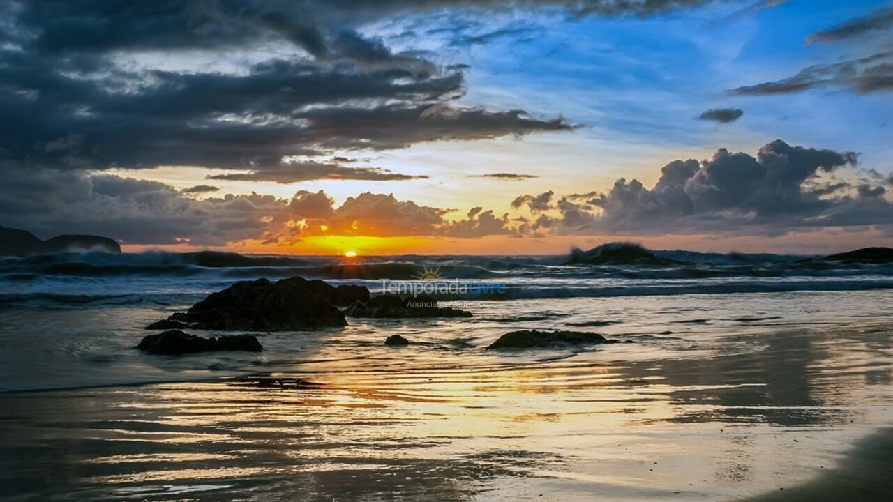 Casa para aluguel de temporada em Navegantes (Meia Praia)