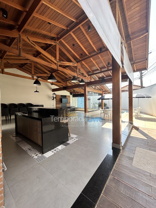 Casa para alquiler de vacaciones em Taubaté (Independência)