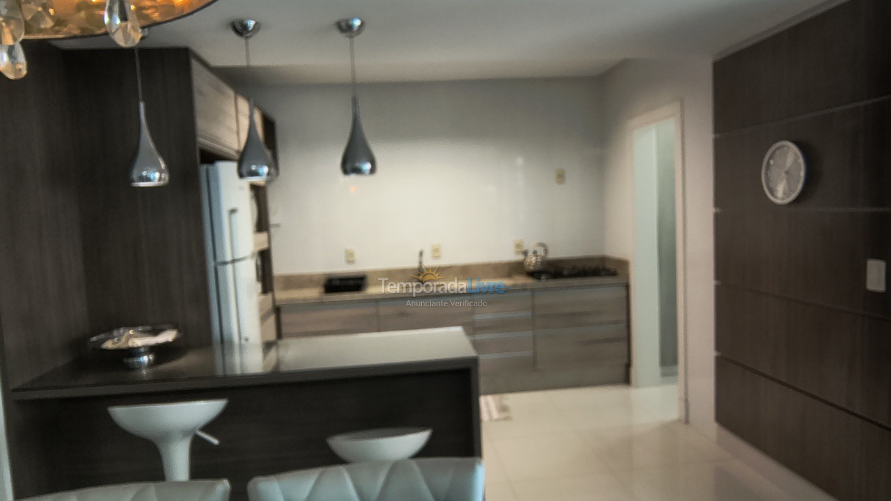 Apartamento para alquiler de vacaciones em Itapema (Meia Praia)