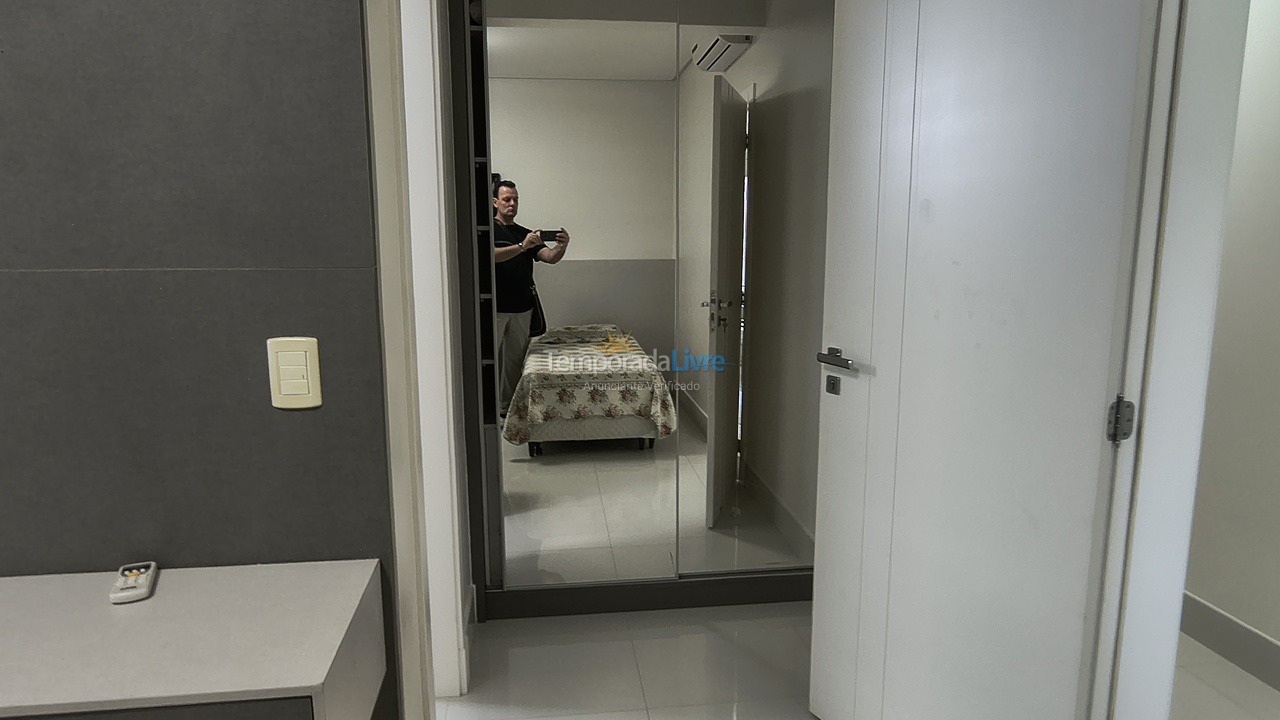 Apartamento para alquiler de vacaciones em Itapema (Meia Praia)