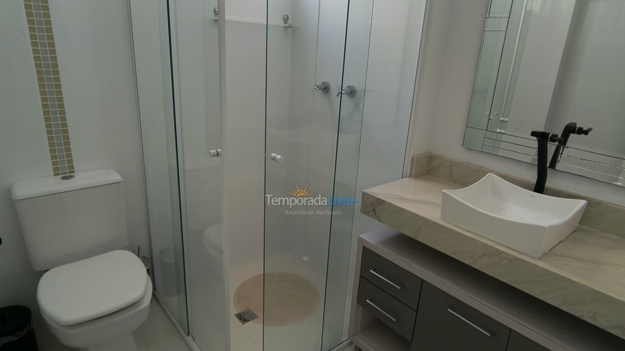 Apartamento para alquiler de vacaciones em Itapema (Meia Praia)