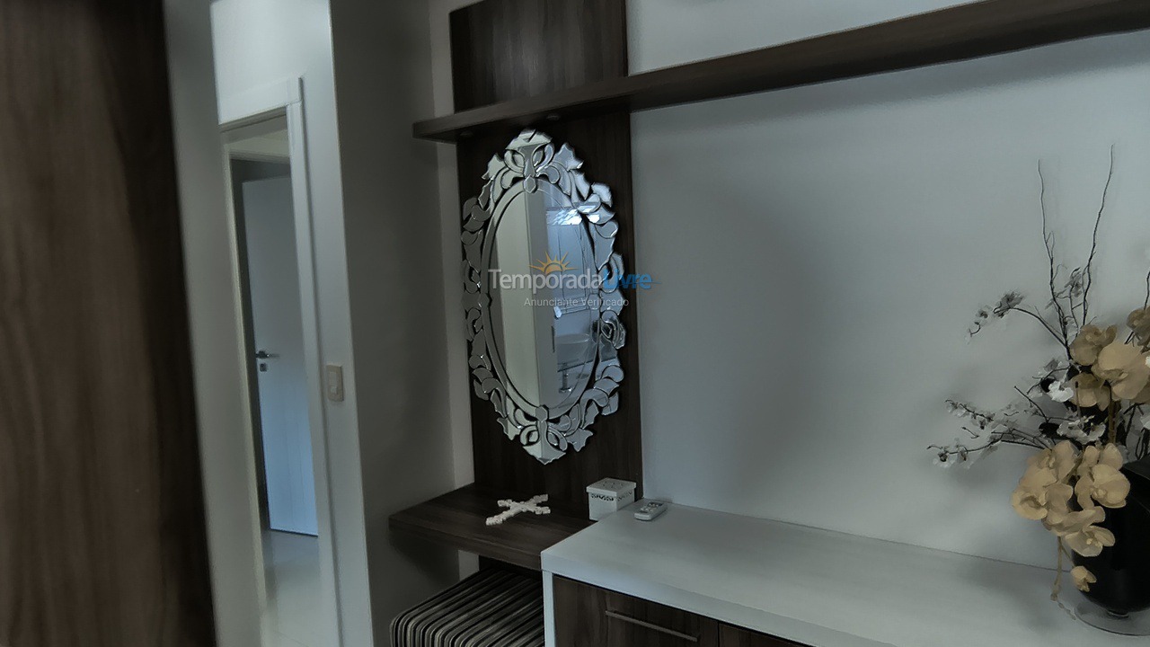 Apartamento para alquiler de vacaciones em Itapema (Meia Praia)