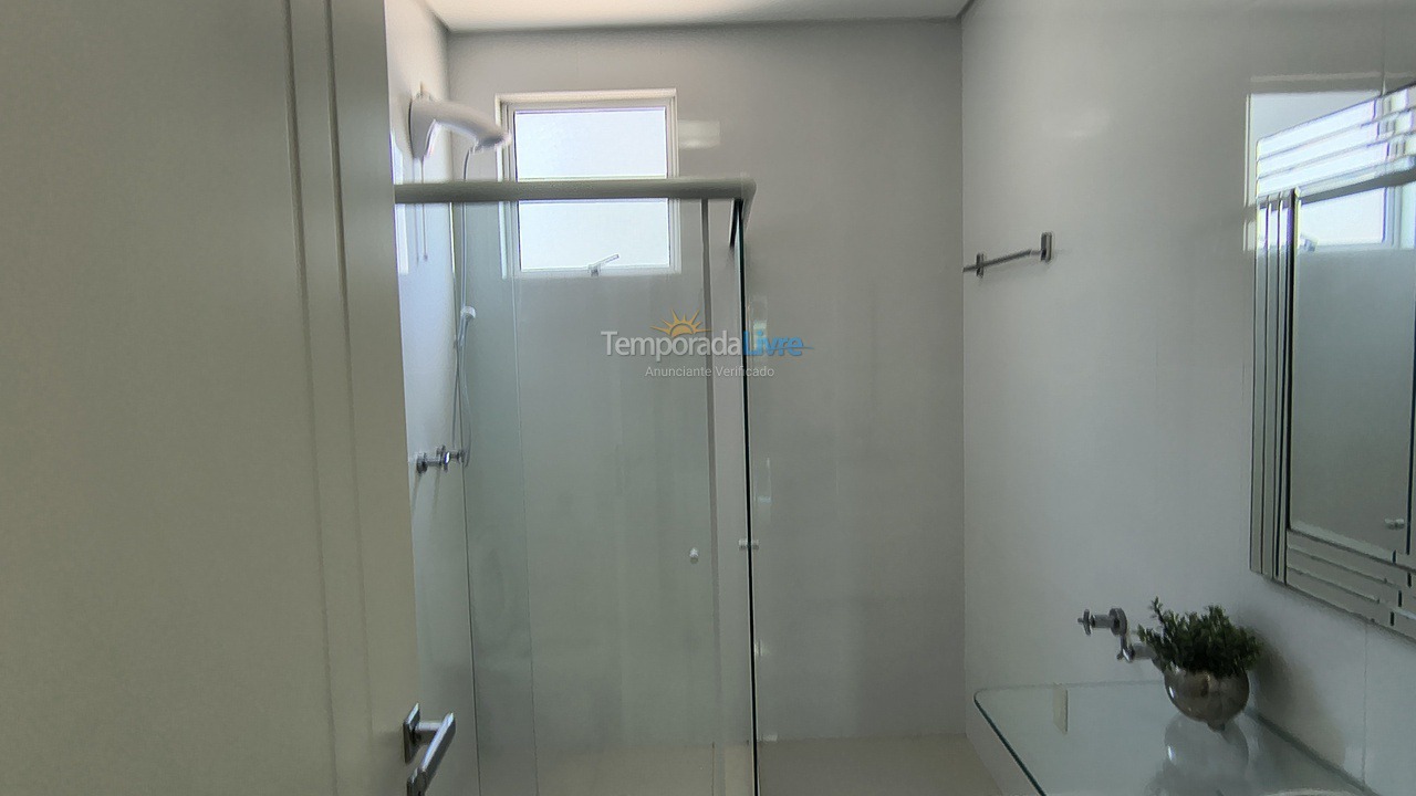 Apartamento para alquiler de vacaciones em Itapema (Meia Praia)