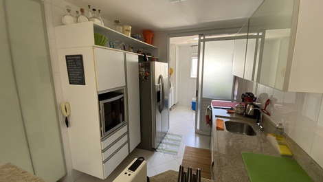 Apartamento em Riviera próximo a praia