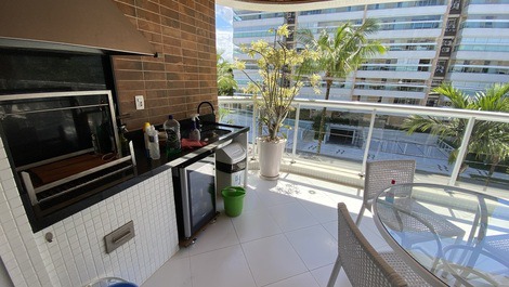 Apartamento em Riviera próximo a praia