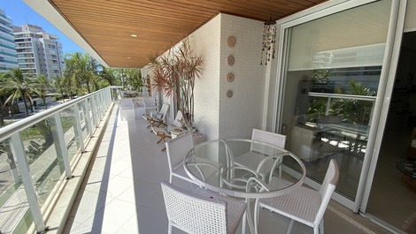 Apartamento em Riviera próximo a praia