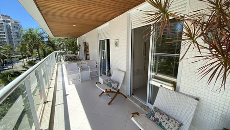 Apartamento em Riviera próximo a praia