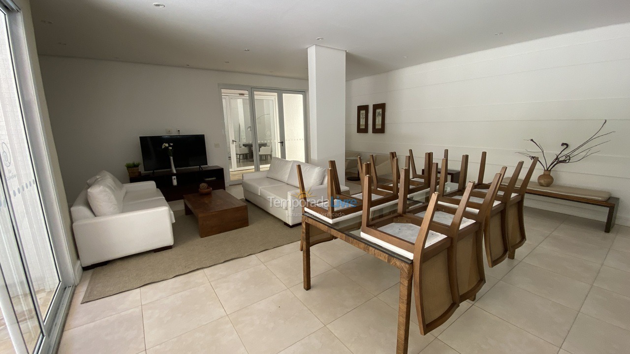 Apartamento para aluguel de temporada em Bertioga (Riviera de São Lourenço)