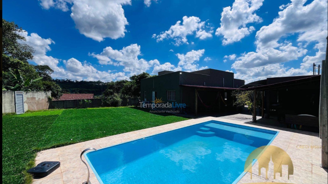 Chácara / sítio para aluguel de temporada em Atibaia (Portão)