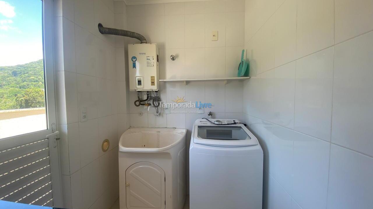 Apartment for vacation rental in Bombinhas (Praia de Bombas)