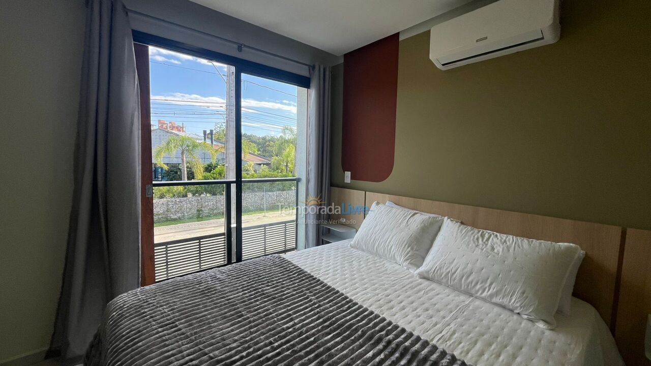 Casa para alquiler de vacaciones em Imbituba (Praia da Rosa)