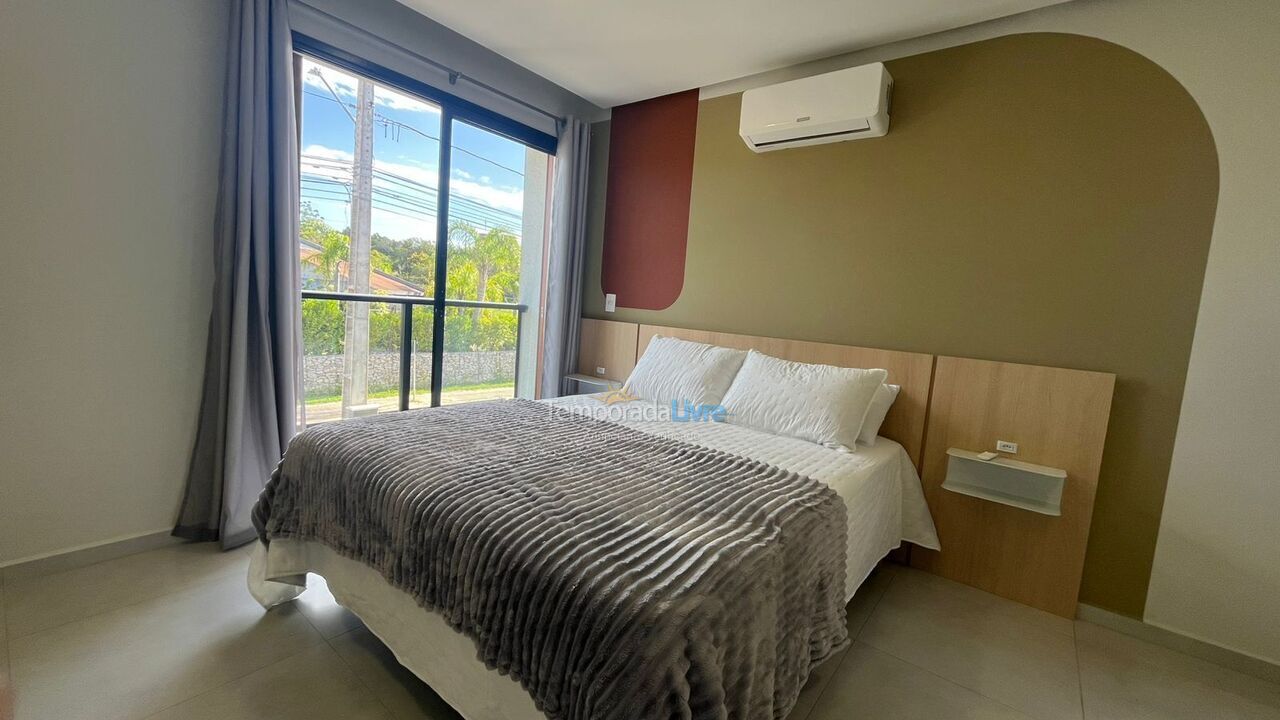 Casa para alquiler de vacaciones em Imbituba (Praia da Rosa)