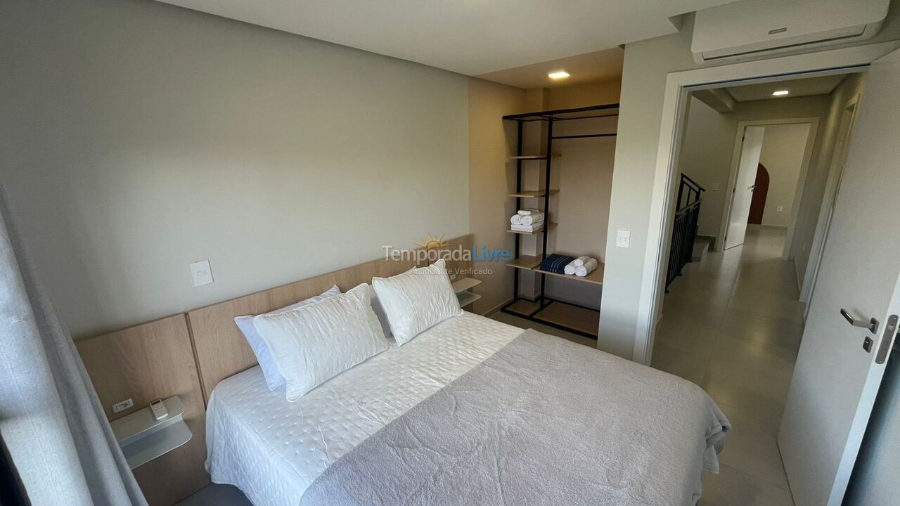 Casa para alquiler de vacaciones em Imbituba (Praia da Rosa)