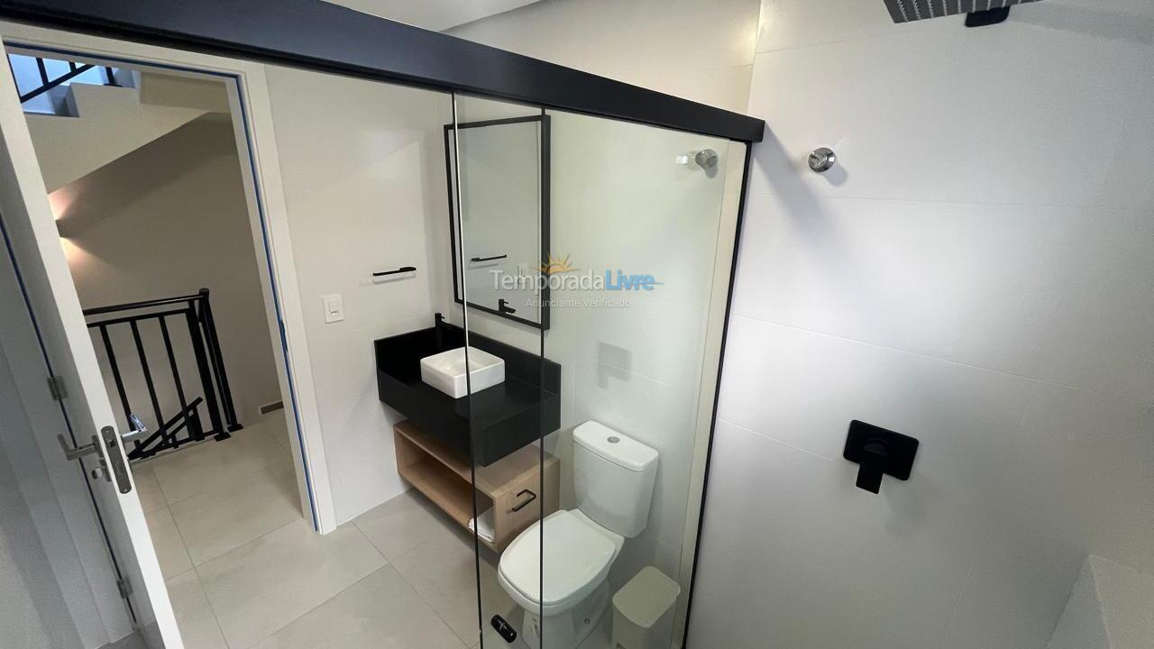 Casa para alquiler de vacaciones em Imbituba (Praia da Rosa)