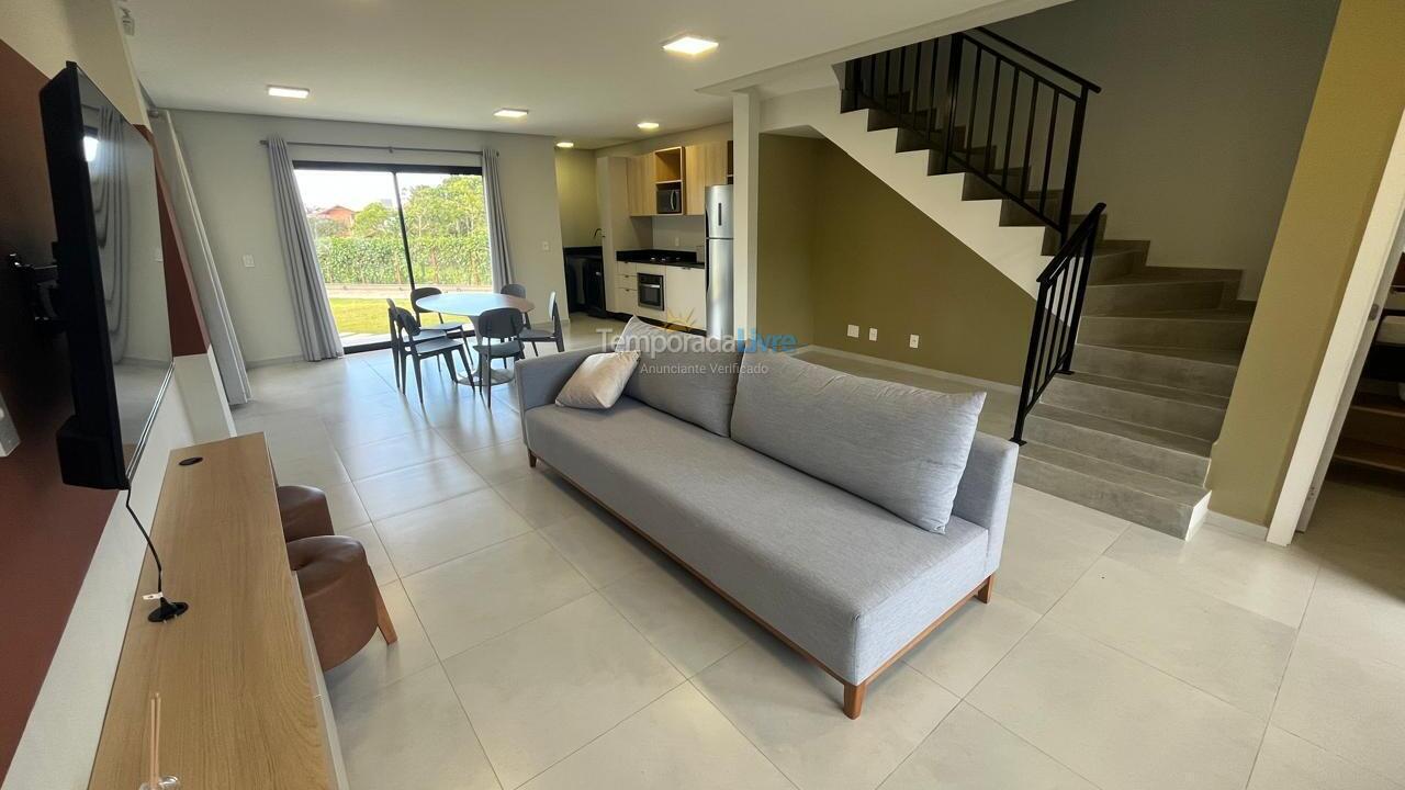 Casa para aluguel de temporada em Imbituba (Praia do Rosa)