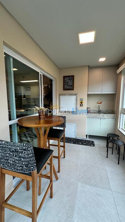 Apartamento para alquiler de vacaciones em Governador Celso Ramos (Praia de Palmas)