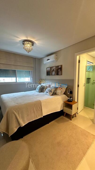 Apartamento para alquiler de vacaciones em Governador Celso Ramos (Praia de Palmas)