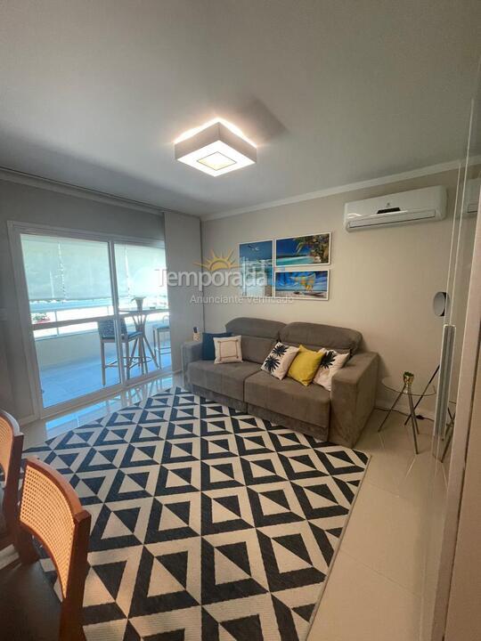 Apartamento para alquiler de vacaciones em Governador Celso Ramos (Praia de Palmas)