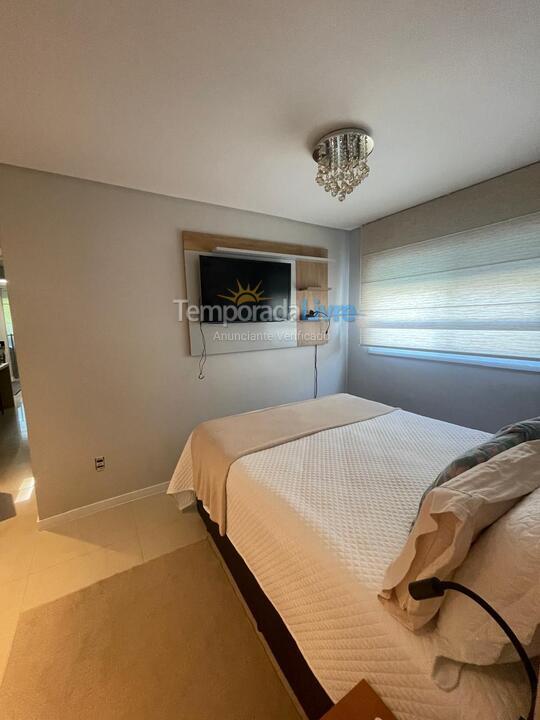 Apartamento para alquiler de vacaciones em Governador Celso Ramos (Praia de Palmas)