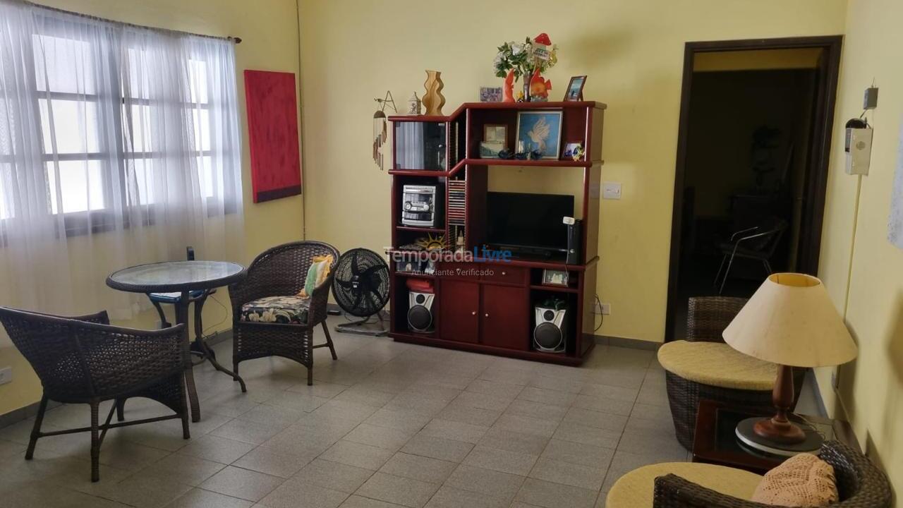 Casa para alquiler de vacaciones em Caraguatatuba (Massaguaçu)