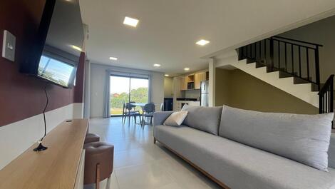 House in a gated community for vacation rental in Praia do Rosa.