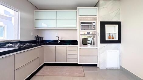 House high standard for season 3 bedrooms and 1 air-conditioned suite