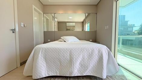 House high standard for season 3 bedrooms and 1 air-conditioned suite