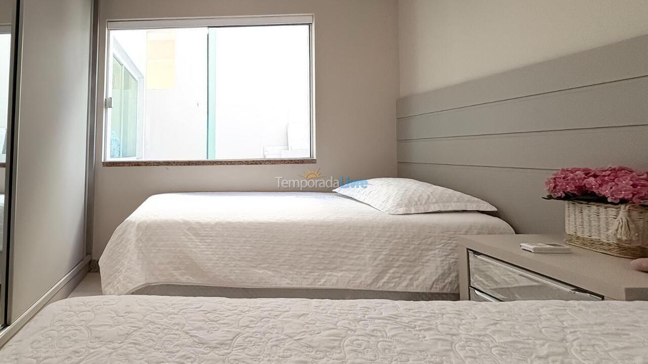 Apartment for vacation rental in Bombinhas (Canto Grande)