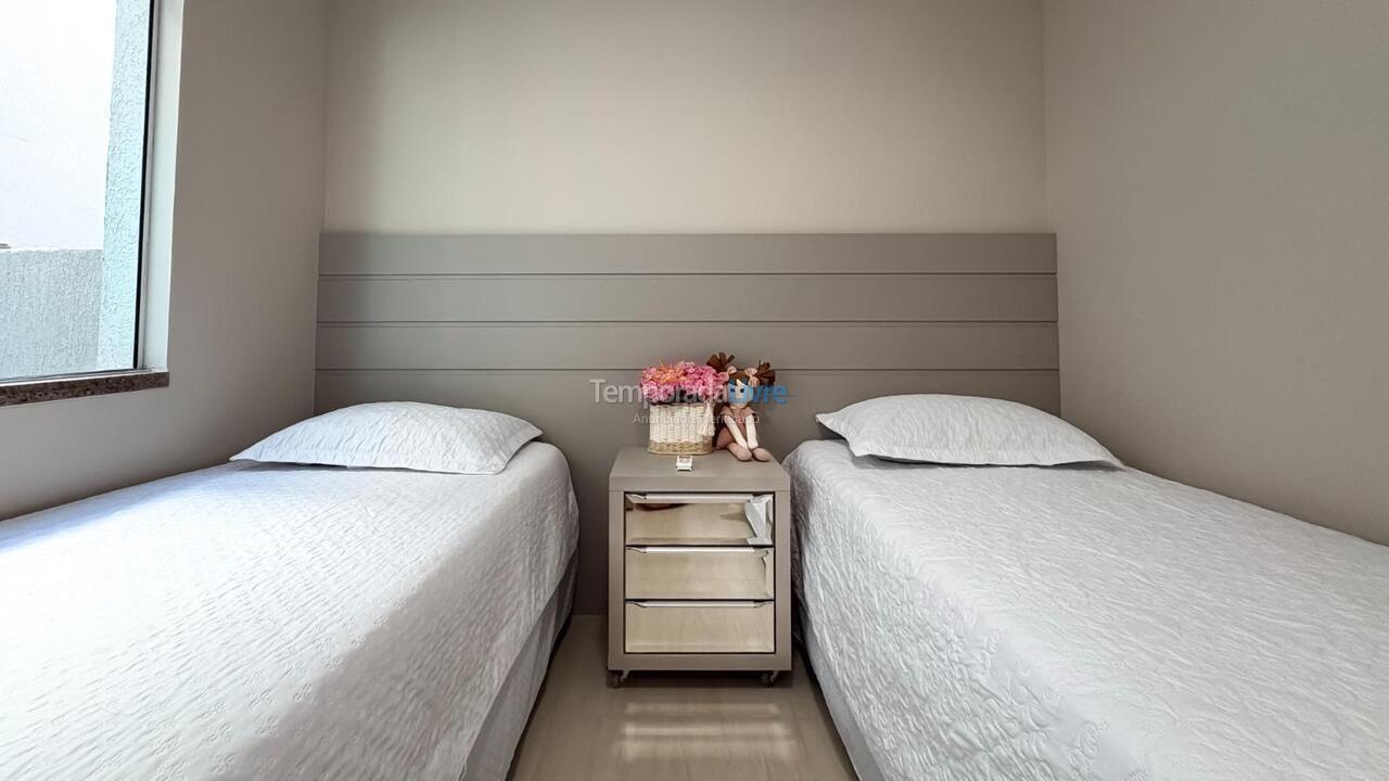 Apartment for vacation rental in Bombinhas (Canto Grande)