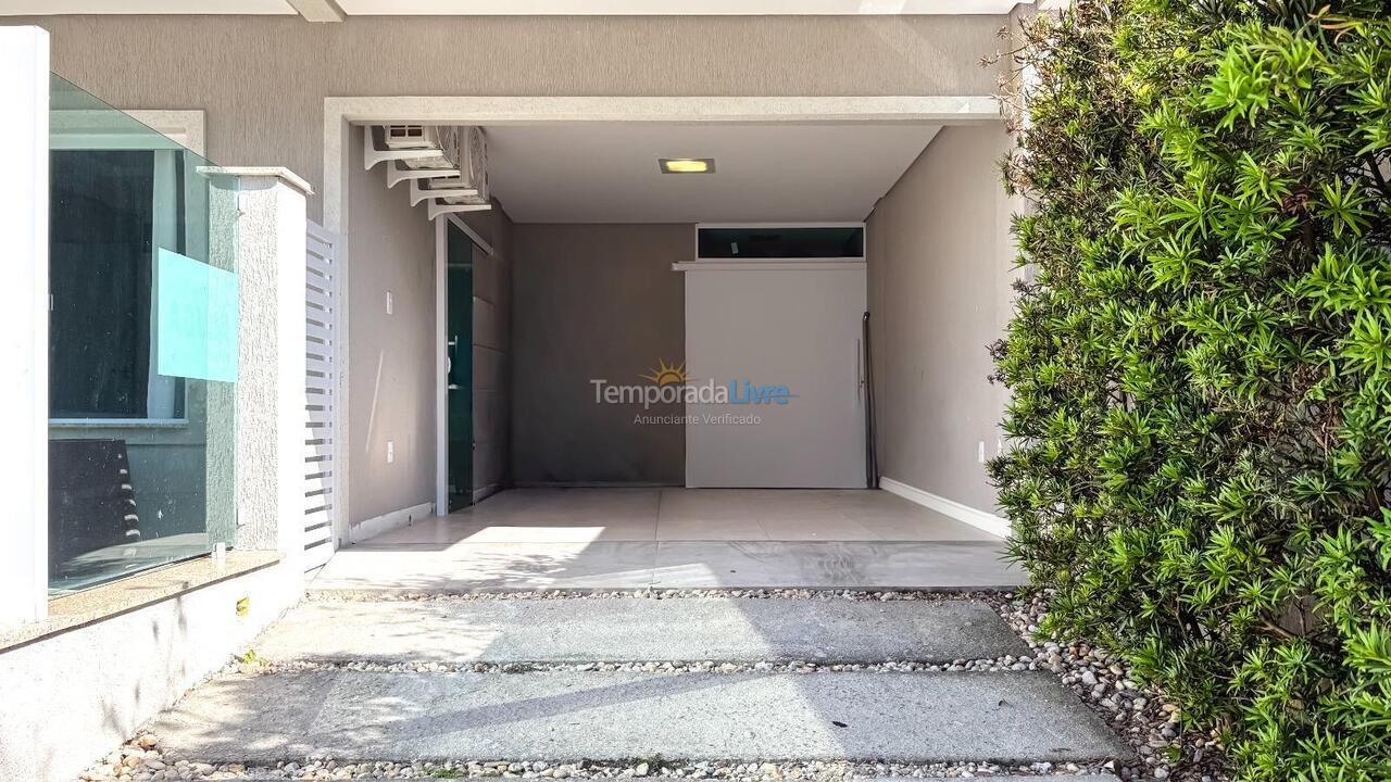 Apartment for vacation rental in Bombinhas (Canto Grande)