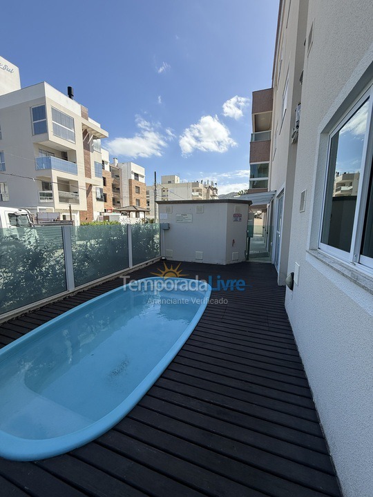 Apartamento para alquiler de vacaciones em Governador Celso Ramos (Praia de Palmas)