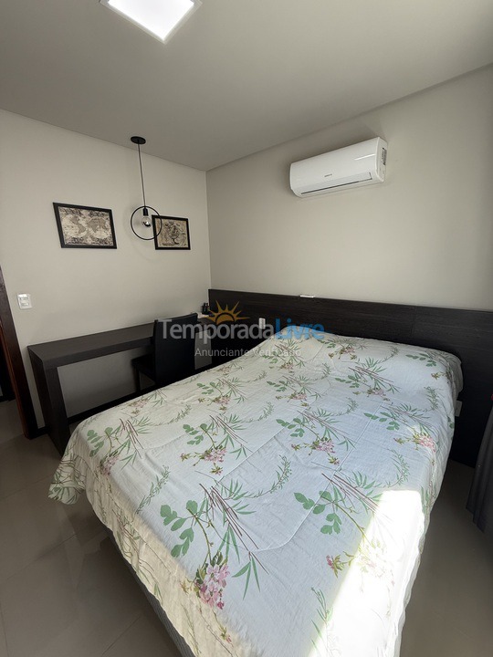 Apartamento para alquiler de vacaciones em Governador Celso Ramos (Praia de Palmas)