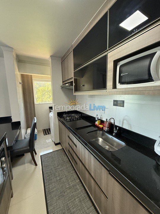 Apartamento para alquiler de vacaciones em Governador Celso Ramos (Praia de Palmas)