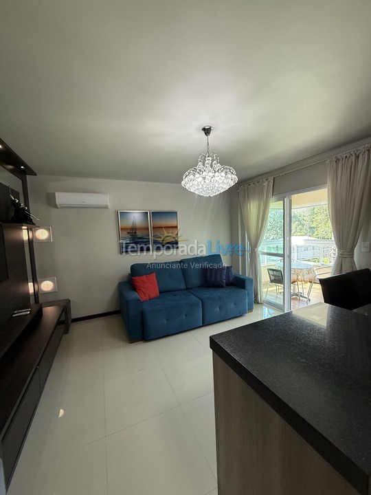 Apartamento para alquiler de vacaciones em Governador Celso Ramos (Praia de Palmas)