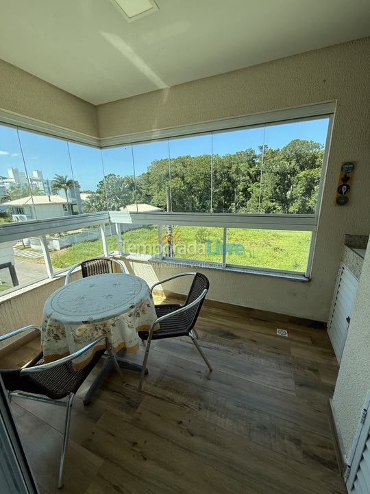 Apartamento para alquiler de vacaciones em Governador Celso Ramos (Praia de Palmas)