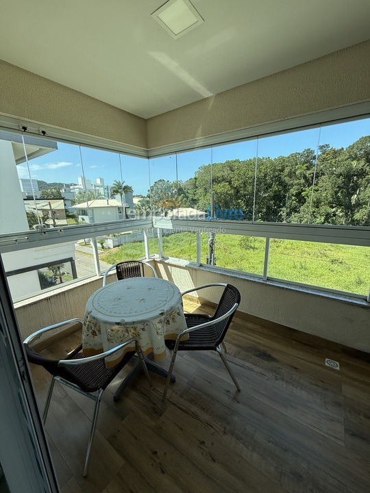 Apartamento para alquiler de vacaciones em Governador Celso Ramos (Praia de Palmas)