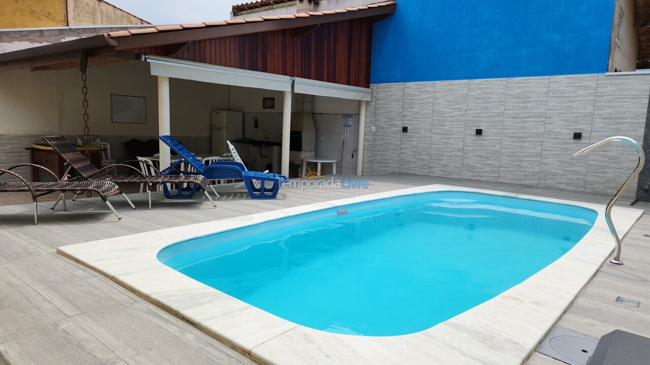 Casa para aluguel de temporada em Ubatuba (Maranduba)