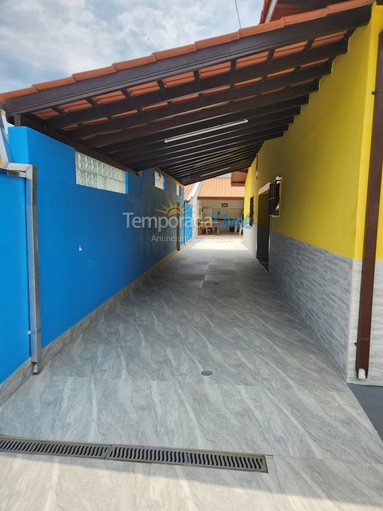 Casa para aluguel de temporada em Ubatuba (Maranduba)