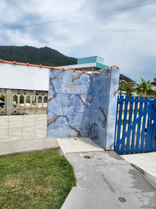 Casa para aluguel de temporada em Ubatuba (Maranduba)