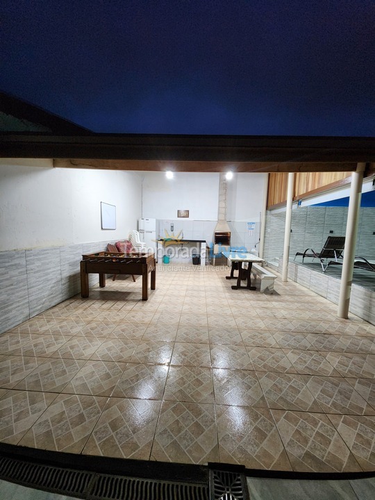 Casa para aluguel de temporada em Ubatuba (Maranduba)