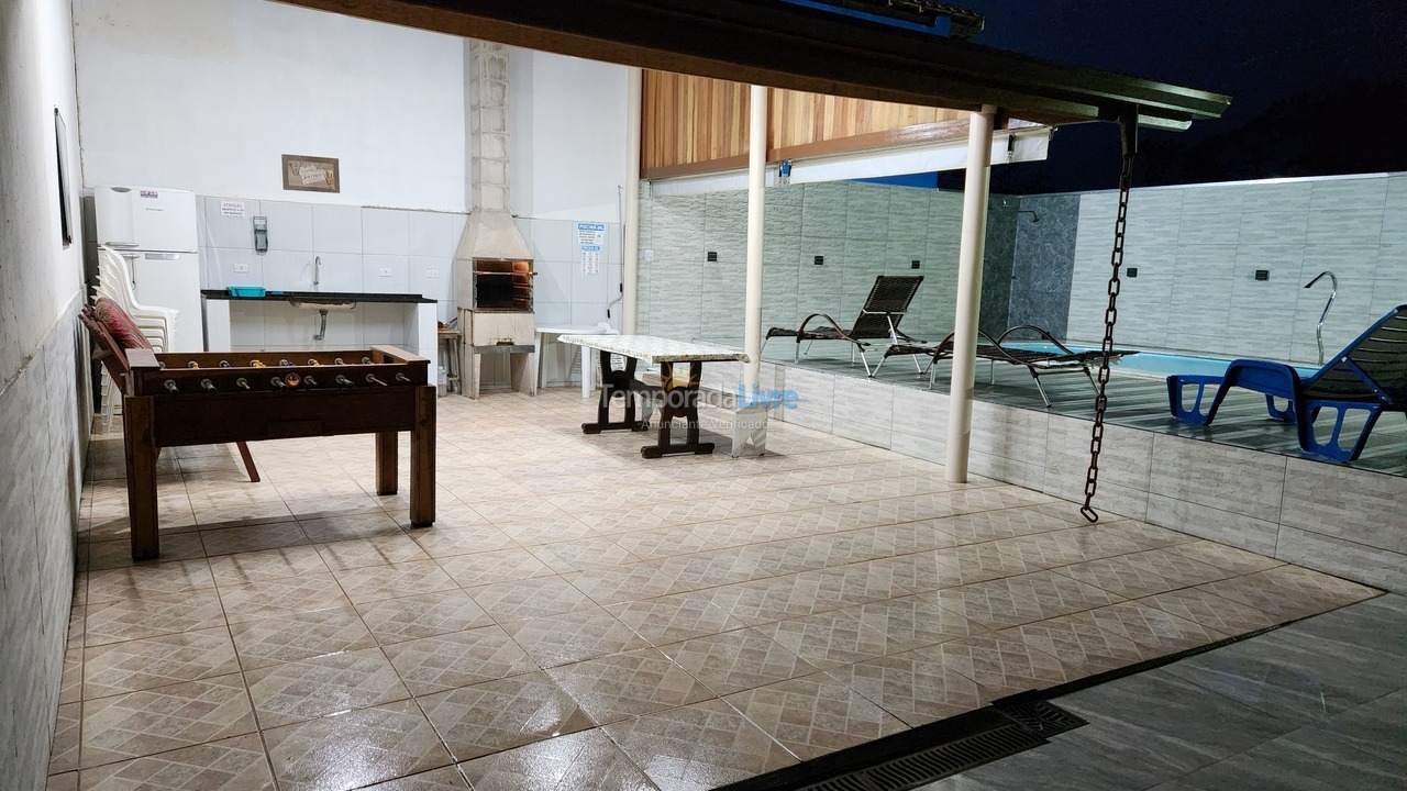 Casa para aluguel de temporada em Ubatuba (Maranduba)