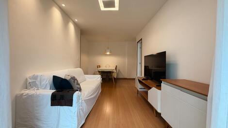 Apartamento situado a dos calles de la playa.