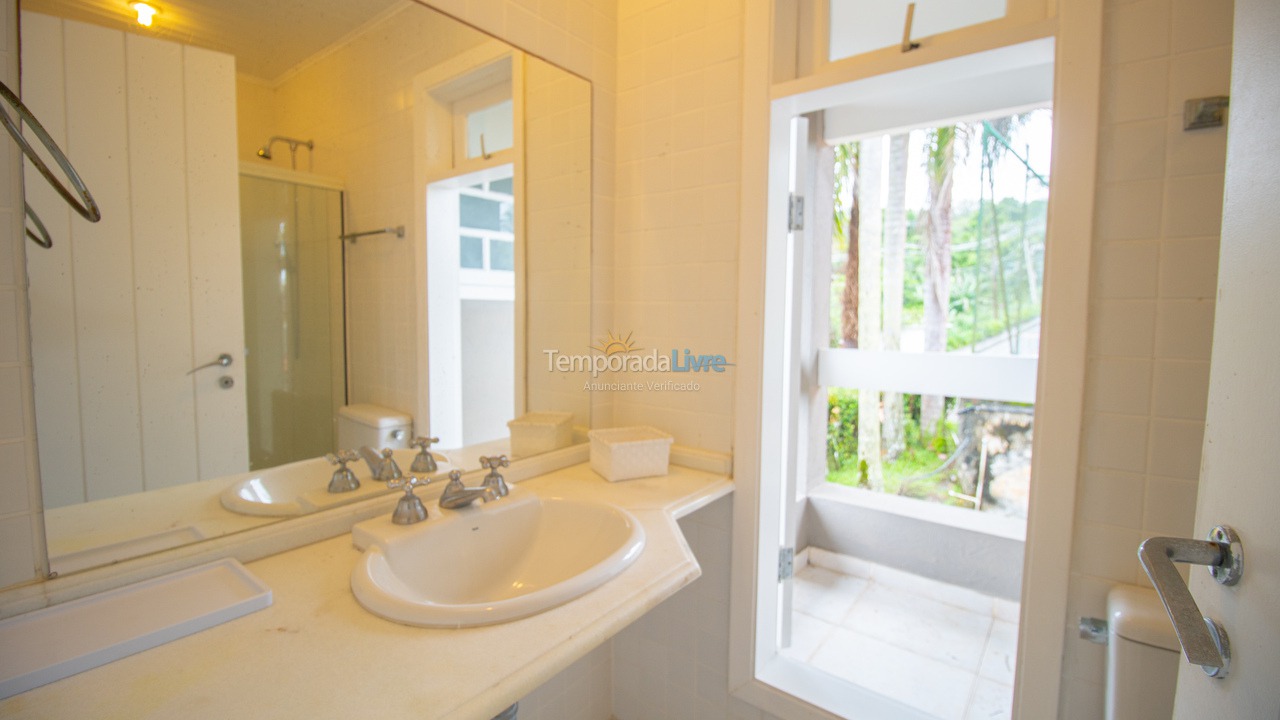 Casa para aluguel de temporada em São Sebastião (Juquehy)