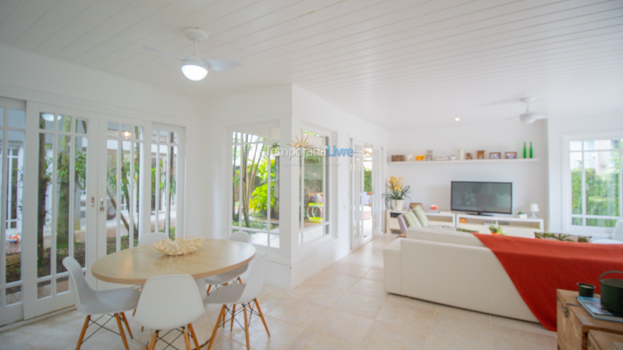 Casa para aluguel de temporada em São Sebastião (Juquehy)