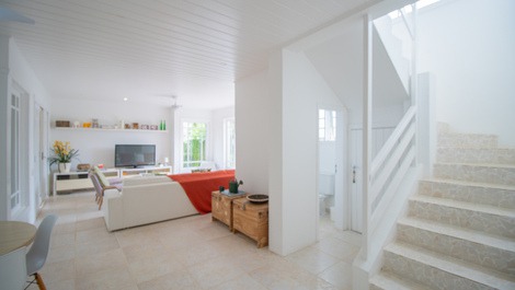 7 suítes Piscina privativa Espaço para famílias grandes