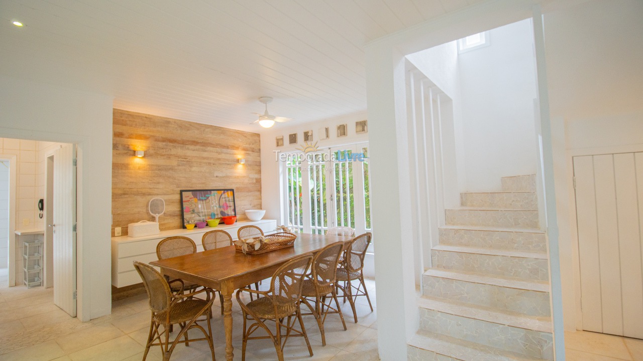 Casa para aluguel de temporada em São Sebastião (Juquehy)