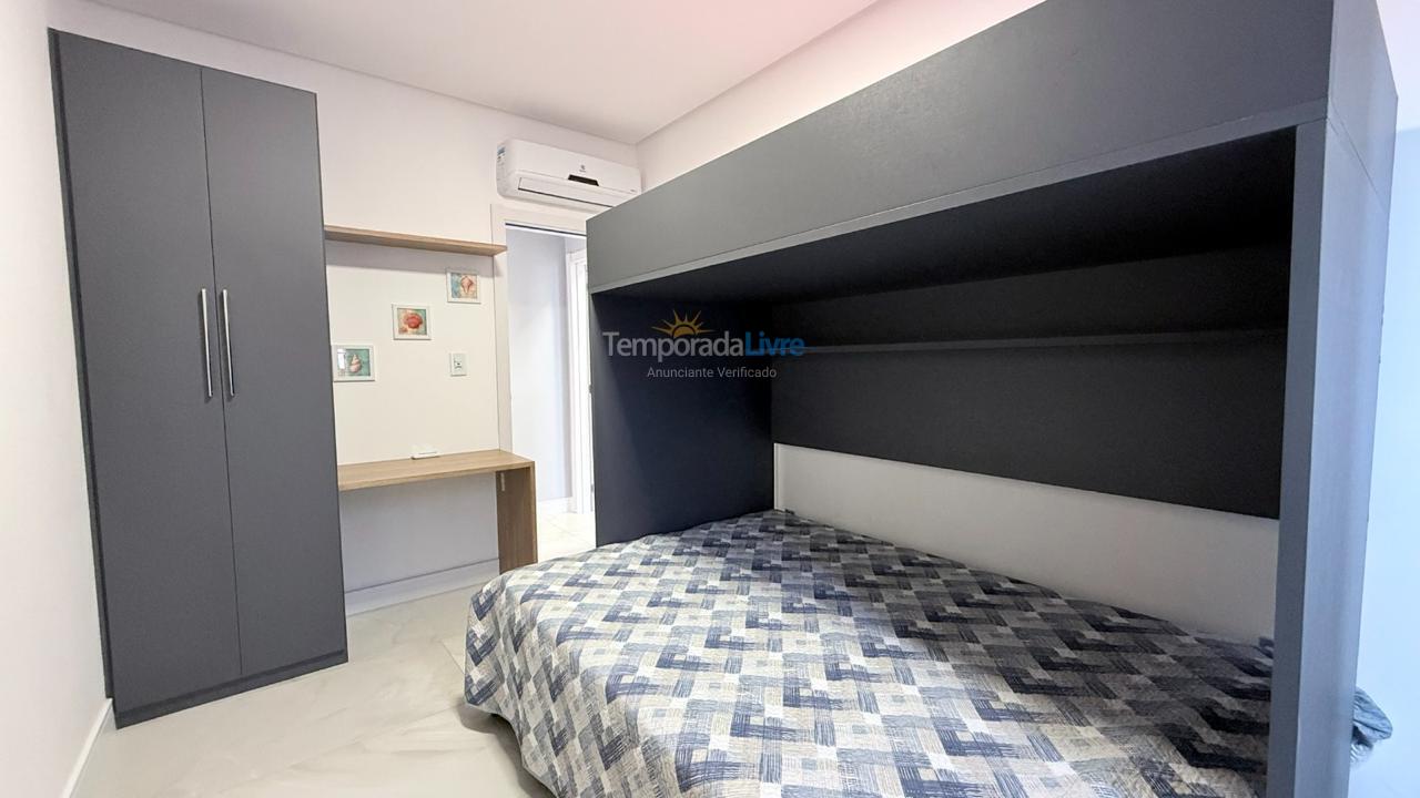 Apartment for vacation rental in Bombinhas (Praia de Bombas)