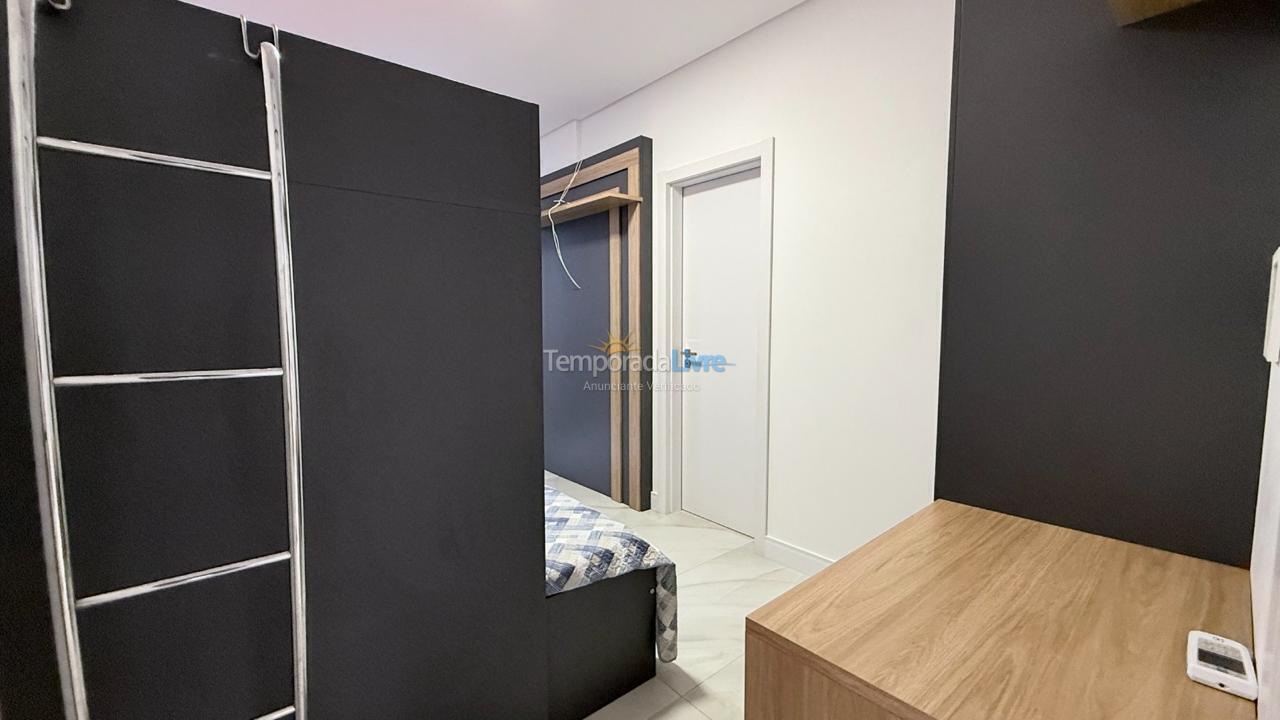 Apartment for vacation rental in Bombinhas (Praia de Bombas)