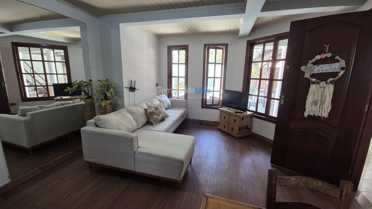 Casa para alquiler de vacaciones em Balneário Camboriú (Centro)