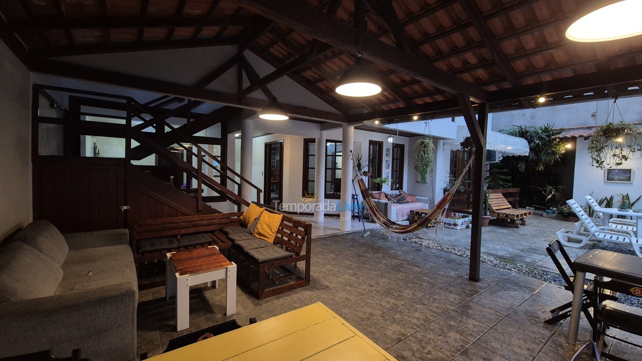 Casa para alquiler de vacaciones em Balneário Camboriú (Centro)